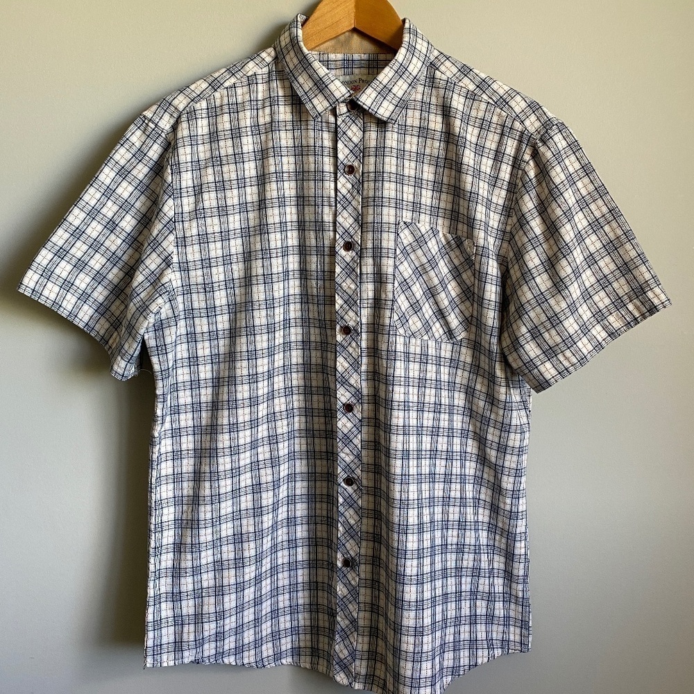 London Prodigy Men's Short Sleeve‎ Button Up Shirt Size Large Inner Collar Trim